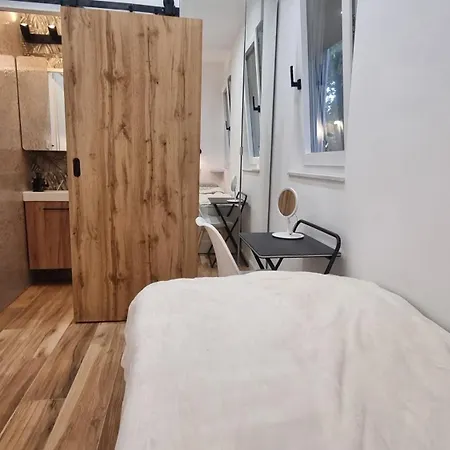 Family Friendly House With A Parking Space Baska, Krk - 23491 Baska (Krk)