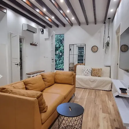 Family Friendly House With A Parking Space Baska, Krk - 23491 * 巴斯卡